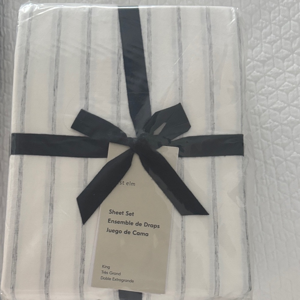 West Elm organic washed cotton Melange sheet set king light heather gray